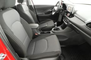 Hyundai i30  1.4 CVVT 