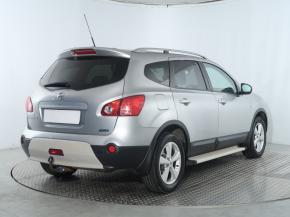 Nissan Qashqai+2  2.0 i 