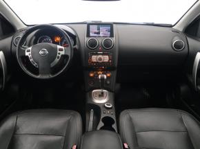 Nissan Qashqai+2  2.0 i 