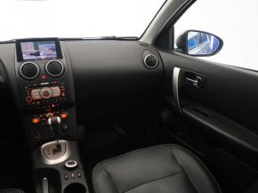 Nissan Qashqai+2  2.0 i 