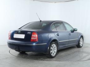 Škoda Superb  2.8 V6 Elegance 