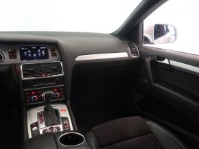 Audi Q7  3.0 TDI S-Line 