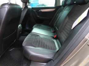 Volkswagen Passat  2.0 TDI Highline 