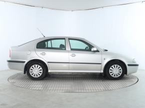 Škoda Octavia  1.6 Ambiente 