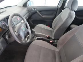 Škoda Octavia  1.6 Ambiente 