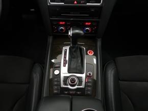 Audi Q7  3.0 TDI S-Line 