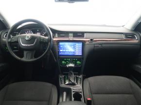 Škoda Superb  2.0 TDI Elegance 