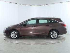 Opel Astra  1.4 T Innovation 