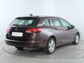 Opel Astra  1.4 T Innovation 