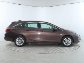 Opel Astra  1.4 T Innovation 