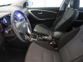 Hyundai i30  1.6 MPI 