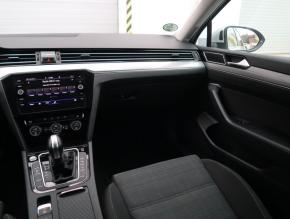 Volkswagen Passat  1.6 TDI 