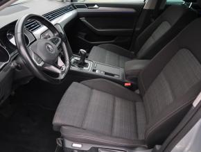 Volkswagen Passat  1.6 TDI 