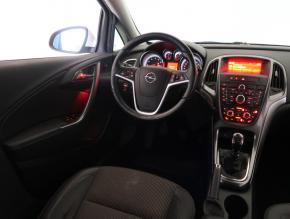 Opel Astra  1.4 T Cosmo 