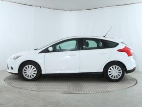 Ford Focus  1.6 i Trend 