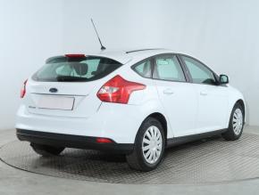 Ford Focus  1.6 i Trend 