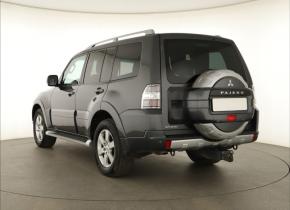 Mitsubishi Pajero  3.2 DI-D 