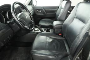 Mitsubishi Pajero  3.2 DI-D 