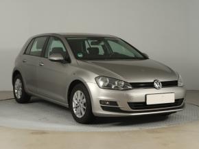 Volkswagen Golf  1.2 TSI 