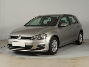 Volkswagen Golf  1.2 TSI 