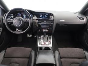 Audi A5  2.0 TDI S-Line 