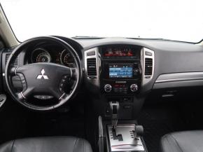 Mitsubishi Pajero  3.2 DI-D 