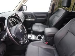 Mitsubishi Pajero  3.2 DI-D 