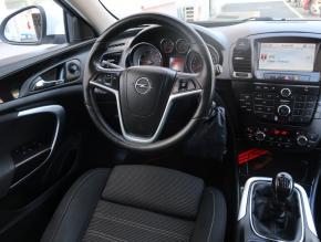 Opel Insignia  2.0 CDTI 