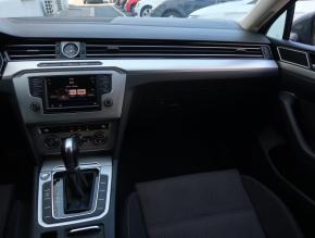 Volkswagen Passat  2.0 TDI 