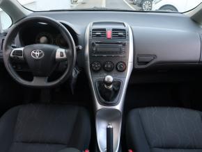 Toyota Auris  1.6 Valvematic 