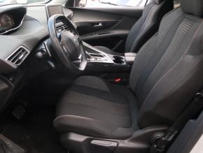 Peugeot 3008  1.2 PureTech Active 