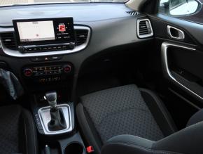 Kia Ceed  1.6 CRDi Exclusive 