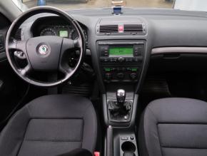 Škoda Octavia  1.6 