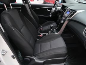 Hyundai i30  1.6 MPI 