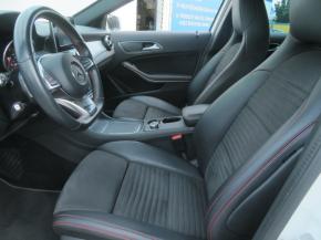 Mercedes-Benz GLA  GLA 200d 4MATIC AMG Line 