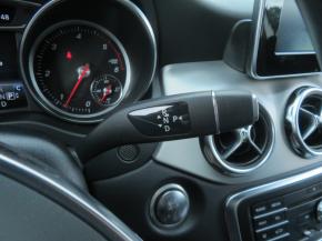 Mercedes-Benz GLA  GLA 200d 4MATIC AMG Line 