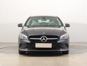 Mercedes-Benz CLA  180 