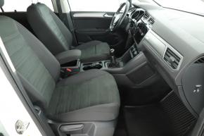 Volkswagen Touran  1.5 TSI 