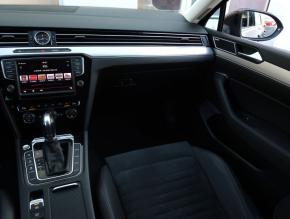 Volkswagen Passat  2.0 BiTDI Highline 