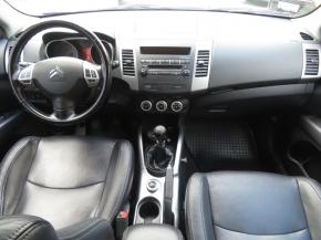 Citroen C-Crosser  2.2 HDI 