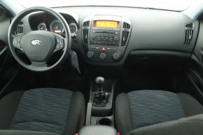 Kia Ceed  1.4 CVVT 