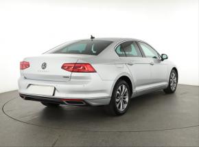 Volkswagen Passat  2.0 TDI Elegance 