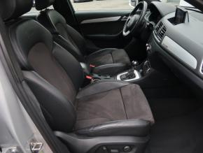 Audi Q3  2.0 TDI S line 