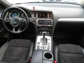 Audi Q7  3.0 TDI S-Line 