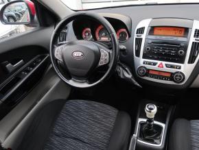 Kia Ceed  1.4 CVVT LX 