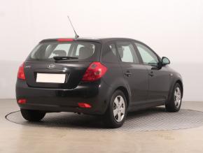 Kia Ceed  1.4 CVVT 