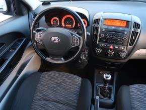 Kia Ceed  1.4 CVVT 