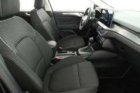 Ford Focus  1.0 MHEV Titanium 