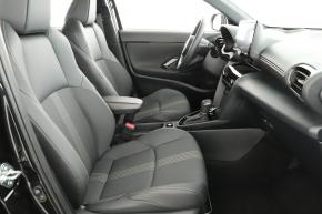 Toyota Yaris Cross  1.5 VVT-iE E-Four Adventure 