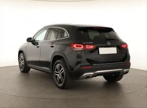 Mercedes-Benz GLA  GLA 200 